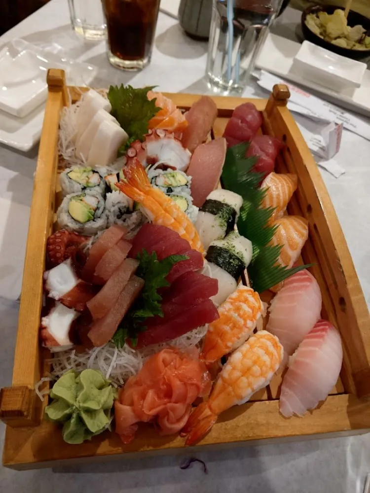 Sushi and Sashimi Combo